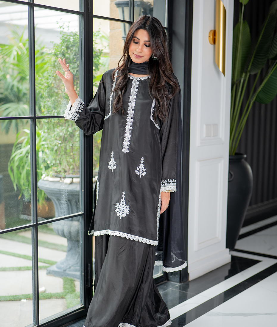 Black Elegance