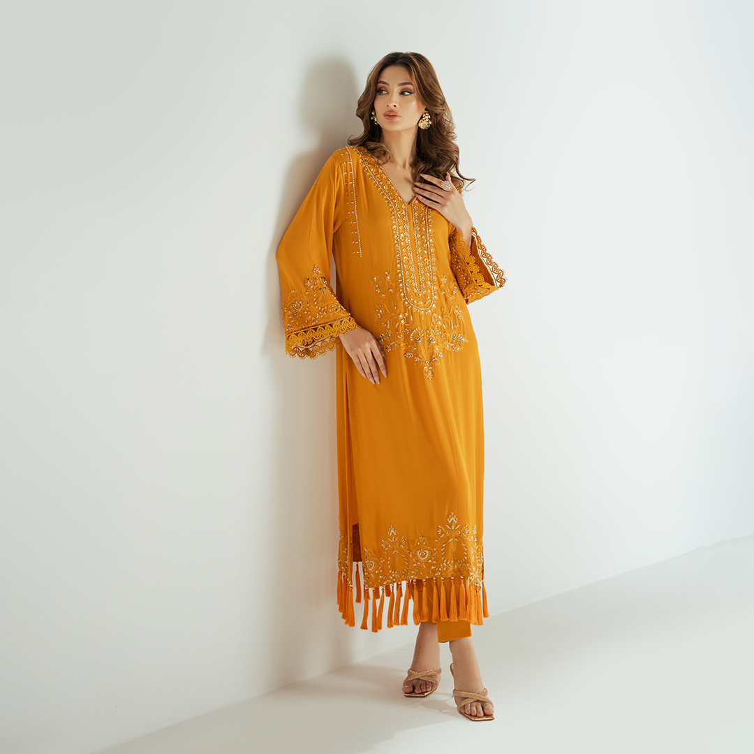 Saffron Elegance
