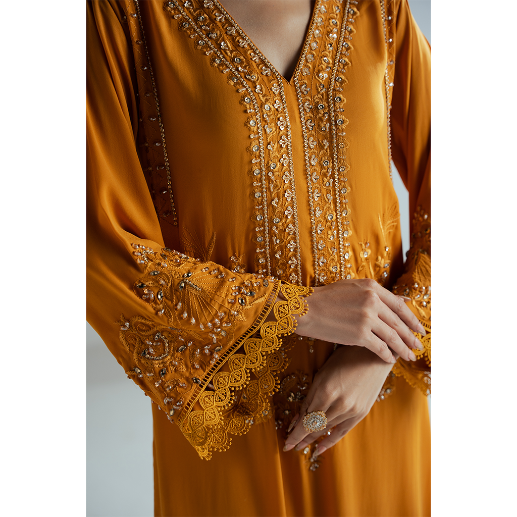 Saffron Elegance