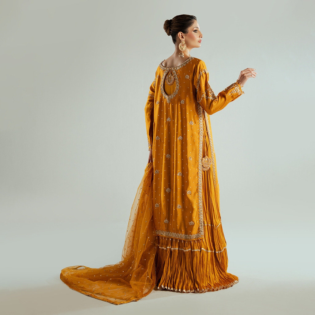 Royal Mustard Elegance