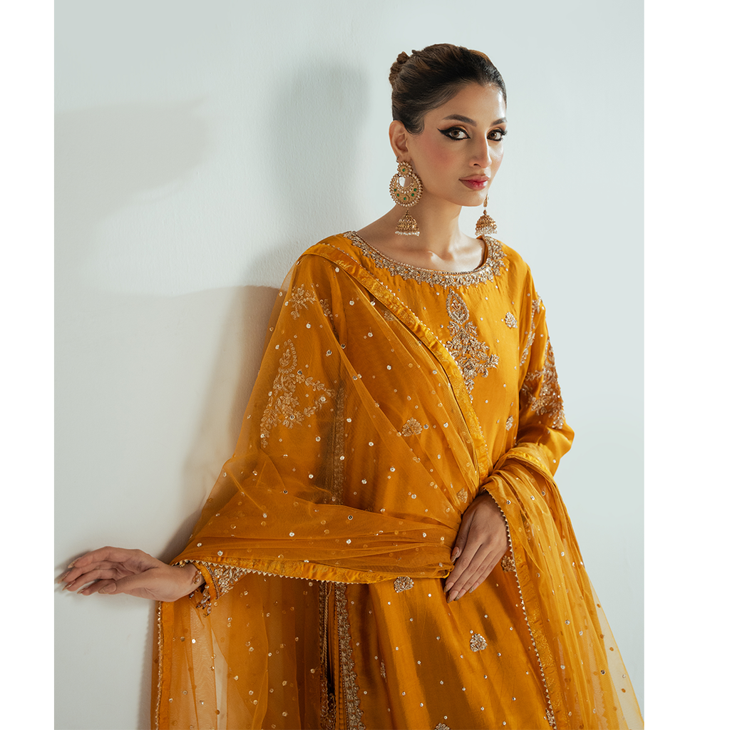 Royal Mustard Elegance